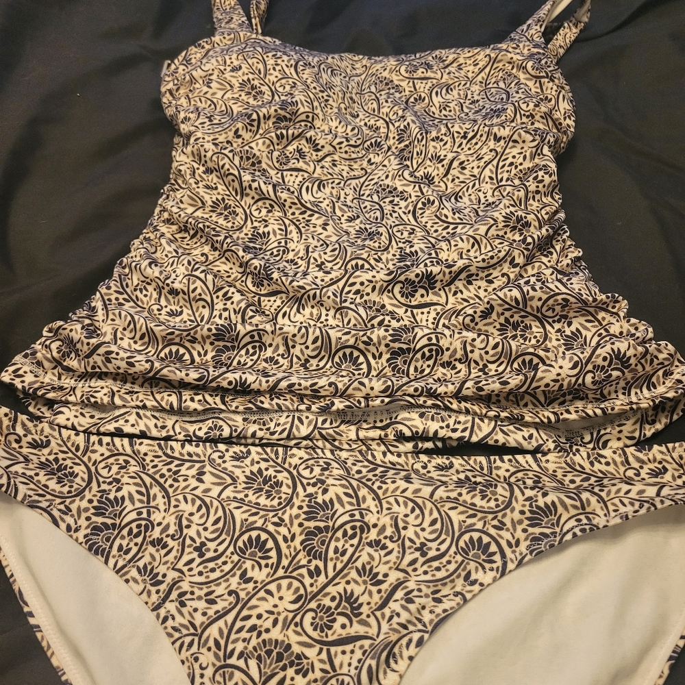 Athleta swimsuit